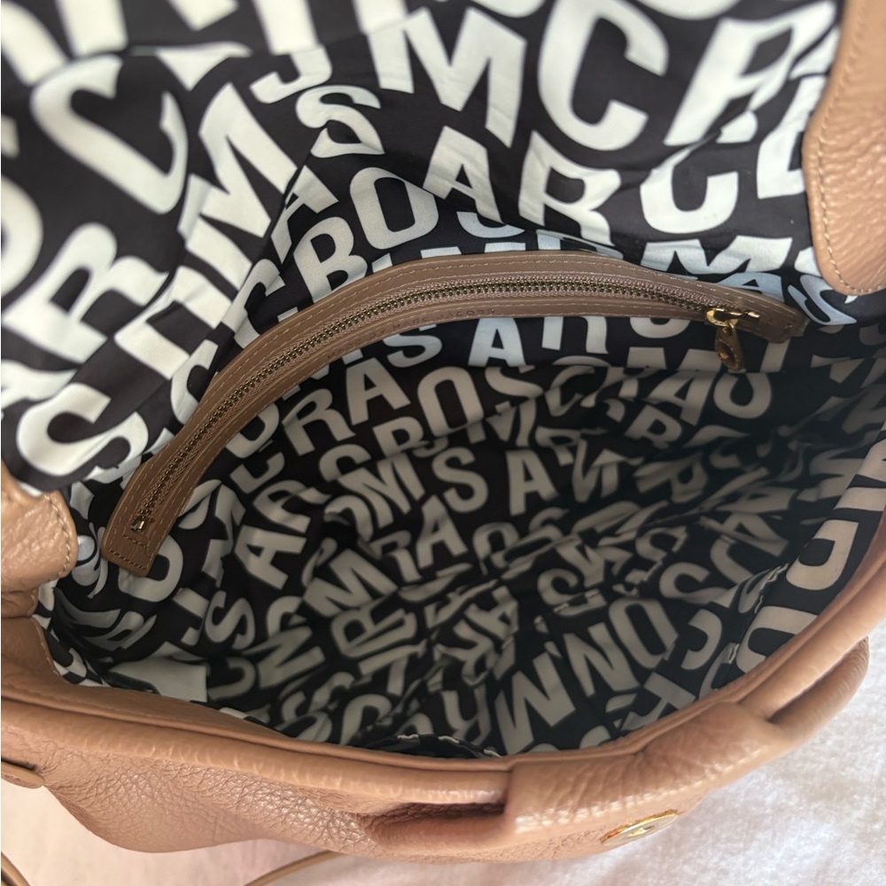Marc by Marc Jacobs Classic Q Natasha Leather Bag - Picture 4 of 11